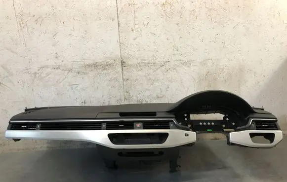 Audi A4 S4 B9 Dashboard 8W0KONSOLA