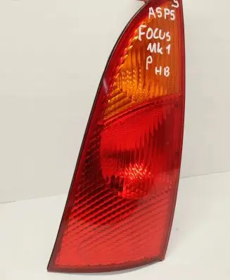 Ford Focus Rear/tail lights 1M5113404A
