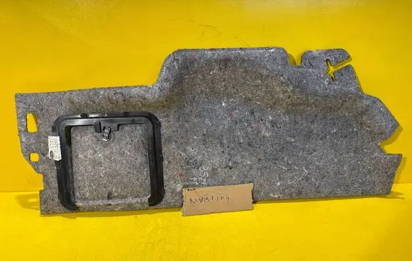 Ford Focus Tailgate/trunk side cover trim 4M51N311483D