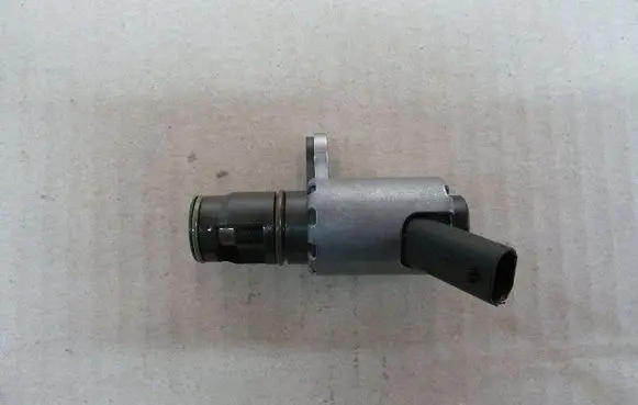 Ford Fiesta Electromagnetic valve H6BG-6L618-AB-T
