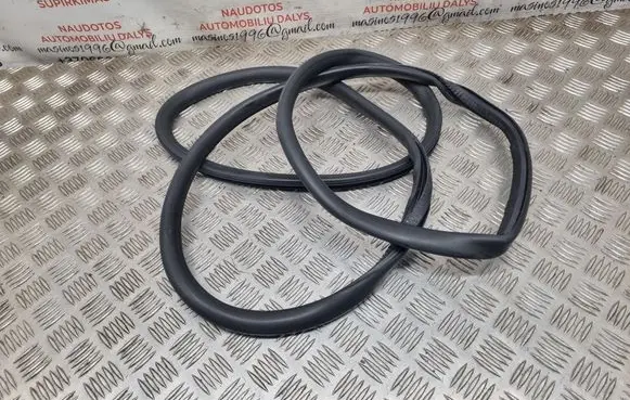 Front door rubber seal
