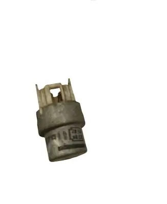 Subaru Forester SF Fuel pump relay 0567005260