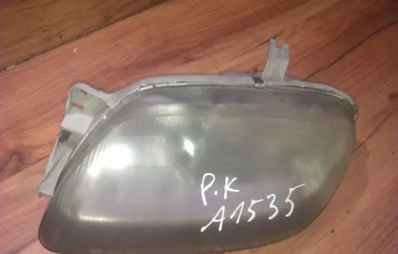 Mazda 323 Headlight/headlamp