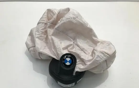 BMW 4 G22 G23 G24 G26 Steering wheel airbag 5A250D1 0589P1000190 62821057K