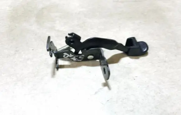 KIA Ceed Fuel tank opening switch 