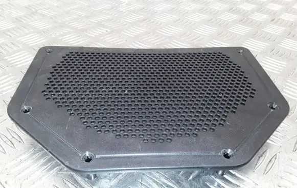 BMW 1 E82 E88 Subwoofer grill/trim 6925328 4913631821 898