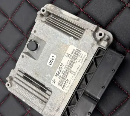 Chevrolet Captiva Engine control unit/module 96858577 5070830272 0281014296