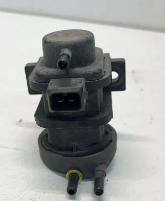 Opel Zafira A Turbo solenoid valve 4715396 4522371
