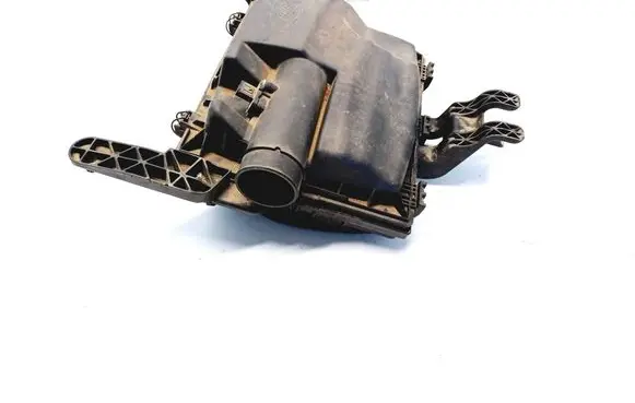 Air filter box