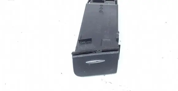 Mercedes-Benz E W211 Dashboard storage box/compartment A2116801952