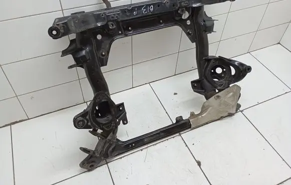 BMW X1 E84 Front subframe 6788966 20951035