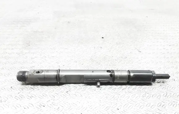 Audi A6 S6 C5 4B Fuel injector 059130201A 0432133825