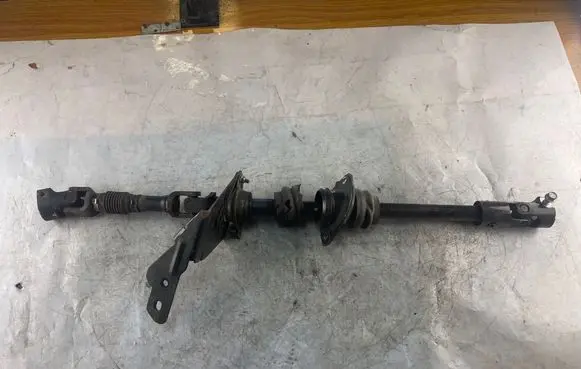 Jeep Grand Cherokee (WK) Steering column universal joint