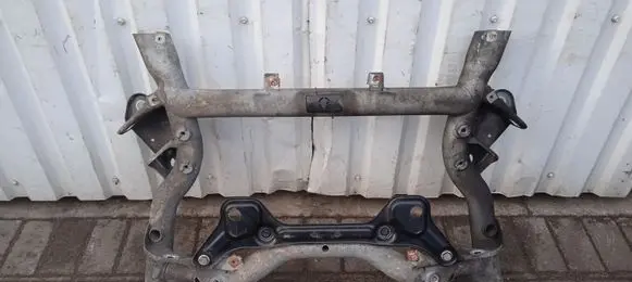 Mercedes-Benz C AMG W204 Front subframe A2046280057