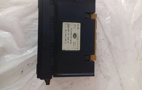 Audi A4 S4 B5 8D Climate control unit D750302 8L0820043D 5HB00760804