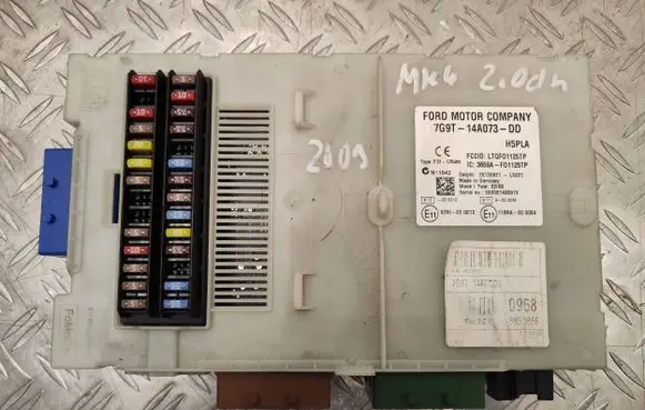 Ford Mondeo MK IV Fuse module 7G9T14A073DD LTQF01125TP 3659AF01125TP