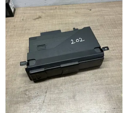 Mercedes-Benz C W203 CD/DVD changer A2038209089 MC3010 020100