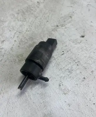 Mercedes-Benz E W211 Windscreen/windshield washer pump 3090179