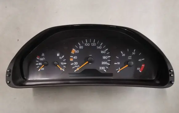Mercedes-Benz E W210 Speedometer (instrument cluster) 2105401248
