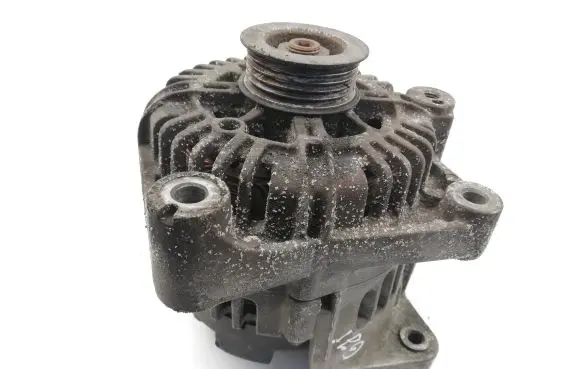 Toyota Verso-S Generator/alternator 8574045