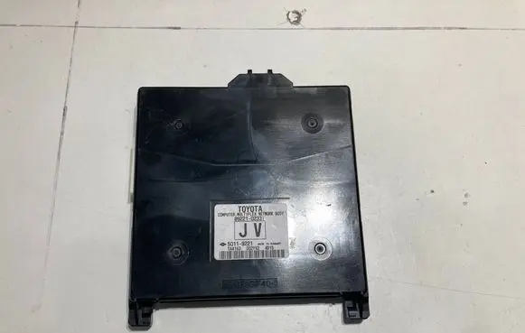 Toyota Auris E180 BSM Control unit 8922102331 TA4163 50119221