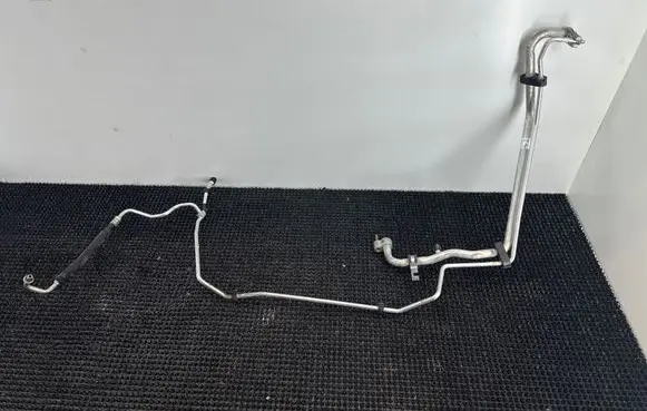 Chevrolet Malibu Air conditioning (A/C) pipe/hose 23313732