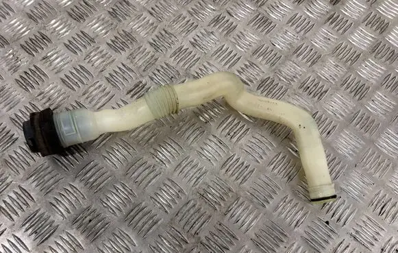 Maserati Quattroporte Window washer liquid tank fill tube 670003455