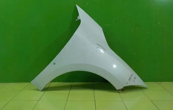 Renault Megane III Fender PRZOD PRAWY