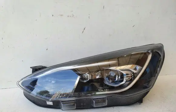 Ford Focus Headlight/headlamp