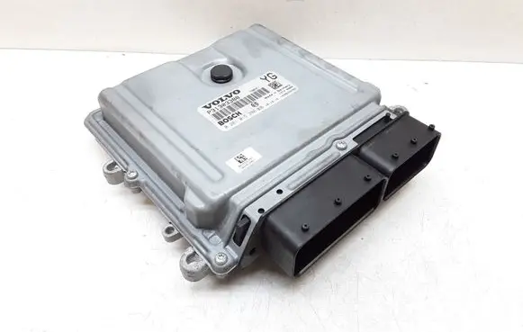 Volvo V70 Engine control unit/module P31303388 0281015286