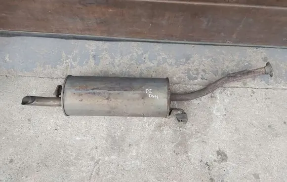 Toyota Prius (NHW20) Rear muffler/silencer tail pipe 12133