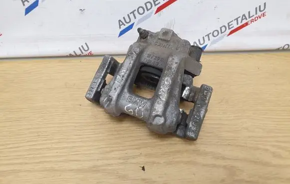 BMW 1 F20 F21 Rear brake caliper 6792178