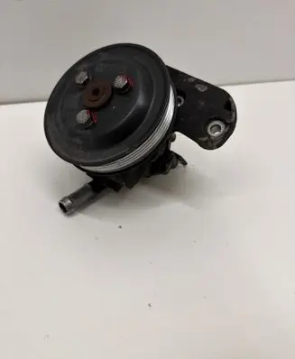 BMW 3 E90 E91 Power steering pump 7810810