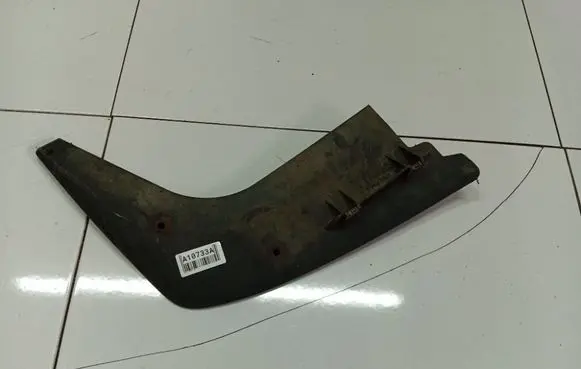 Engine splash shield/under tray