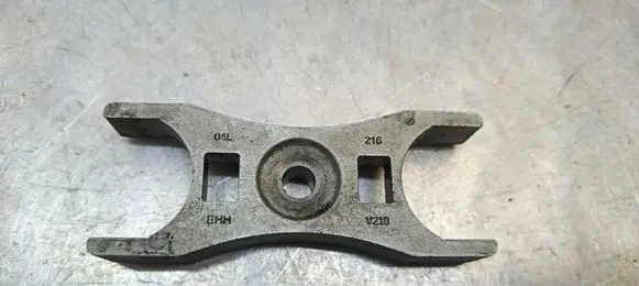 Skoda Superb B8 (3V) Fuel Injector clamp holder 04L216EHHV210