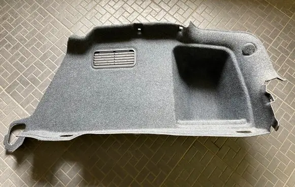Trunk/boot side trim panel