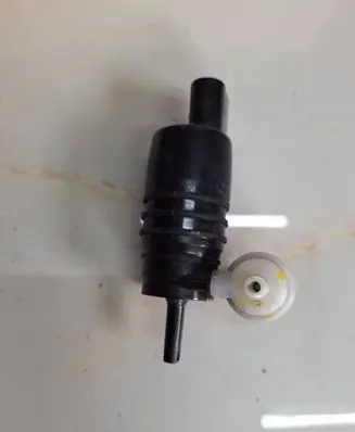 BMW X5 F15 Windscreen/windshield washer pump 7388349