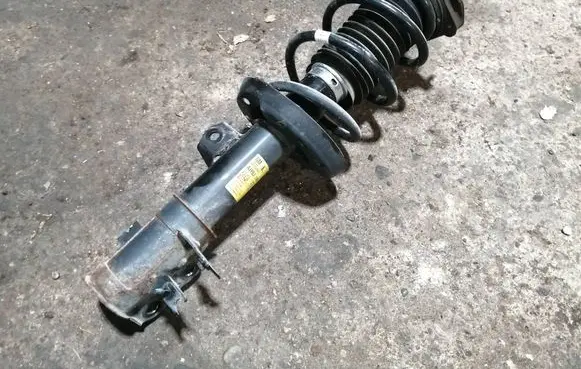 Buick Encore GX I Front shock absorber with coil spring 42755601 688444822 42703181