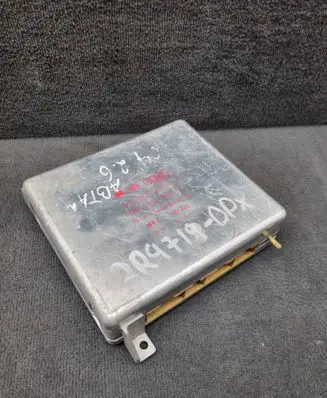 Audi A6 S6 C4 4A Engine control unit/module 4A0907473A 5DA00690301
