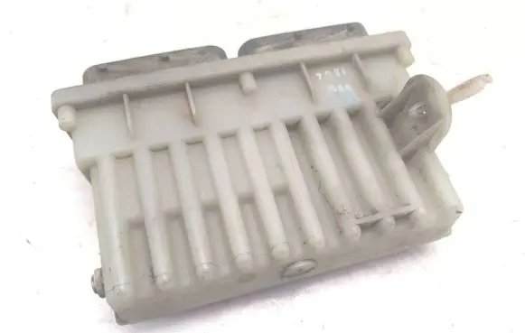 Coolant fan relay