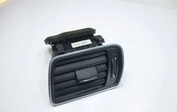 Dashboard side air vent grill/cover trim
