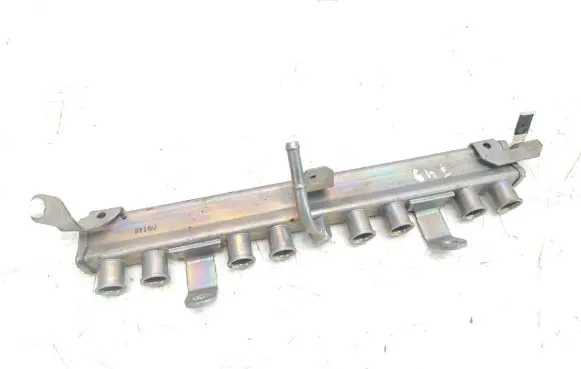 Suzuki Swift III Fuel main line pipe