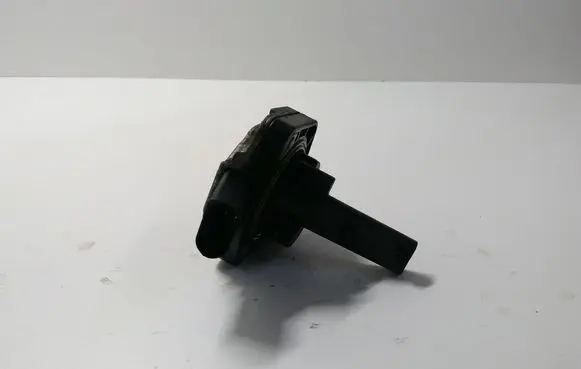 Volkswagen PASSAT B6 Oil level sensor 1J0907660C
