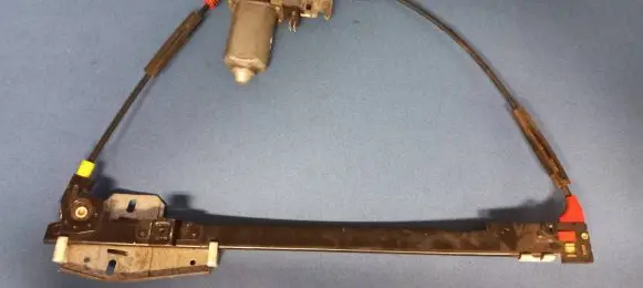 Volkswagen PASSAT B4 Rear door window regulator motor 3A0959803