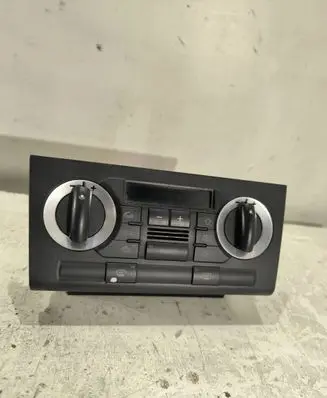 Audi A3 S3 8P Climate control unit 8P0820043D 2206018011