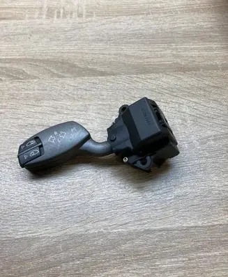 BMW 7 E65 E66 Indicator stalk 6911516