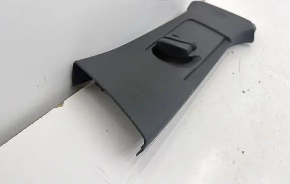 Audi Q2 - (B) pillar trim (top) 81A867243
