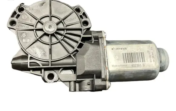 Hyundai ix35 Front door window regulator motor 402391B