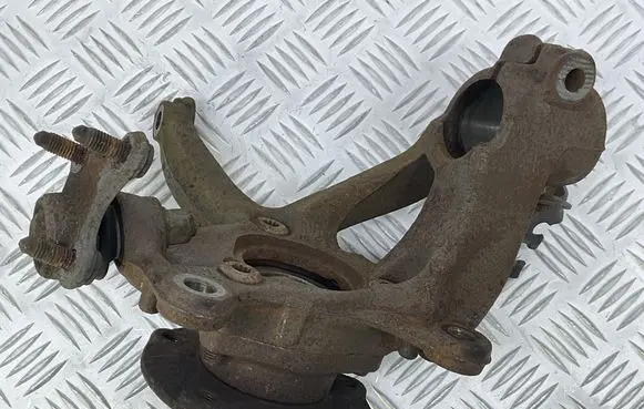 Seat Leon (5F) Front wheel hub 5Q0255Q
