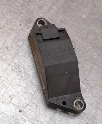 Mercedes-Benz E W211 Airbag deployment crash/impact sensor A0018209326